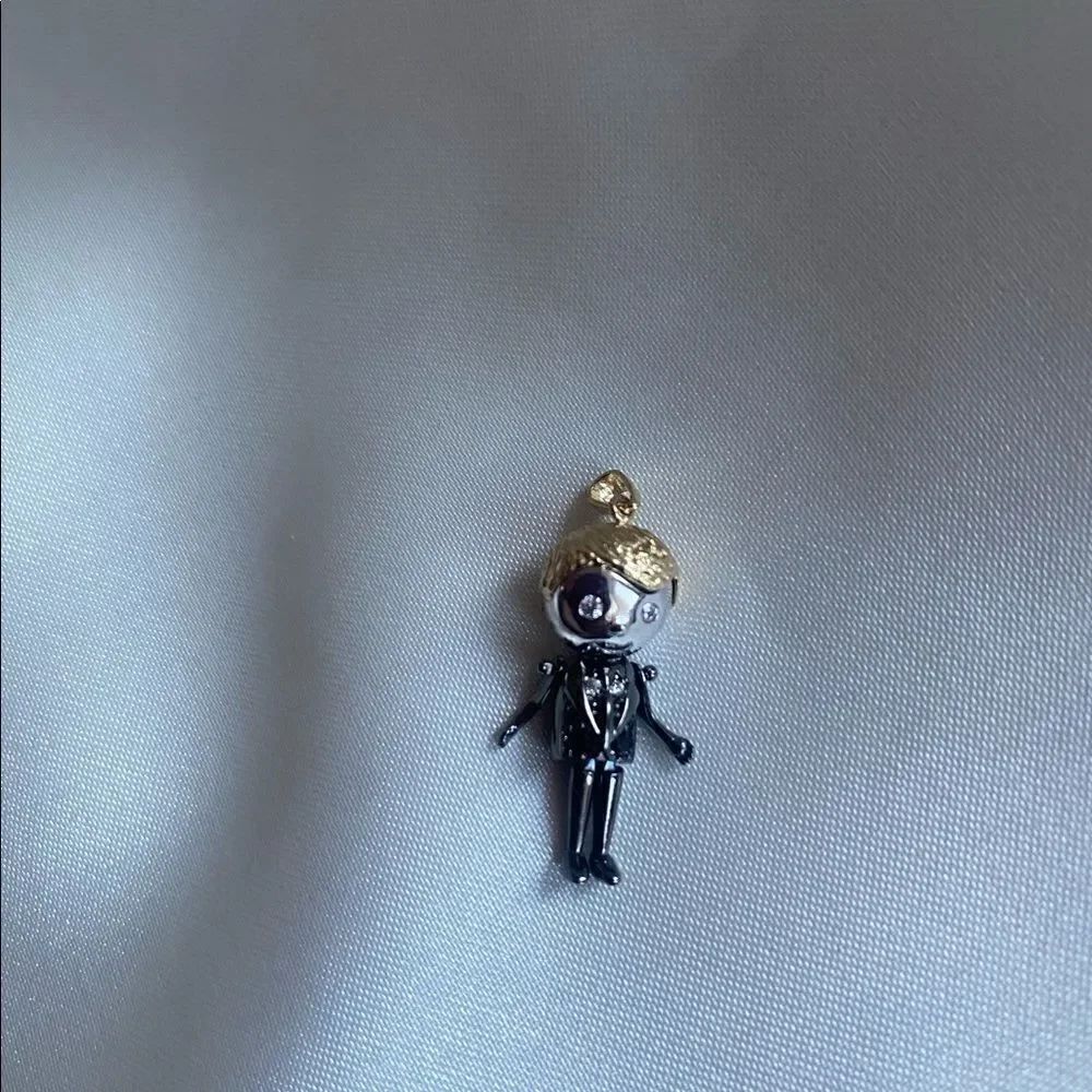 Moving guy 14k real gold 3D pendant trendy jewel